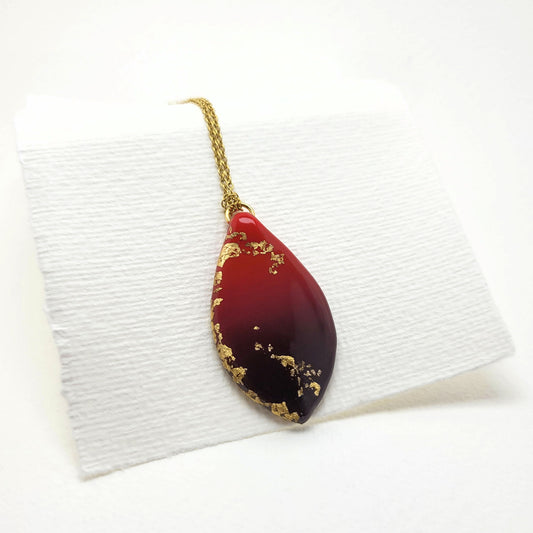 Gold Kette mit schwarz-rotem Anhänger mit echtem Gold